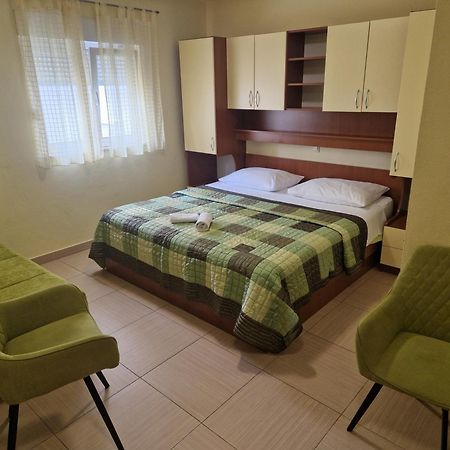 Villa Grgo Apartments Tučepi Exteriör bild
