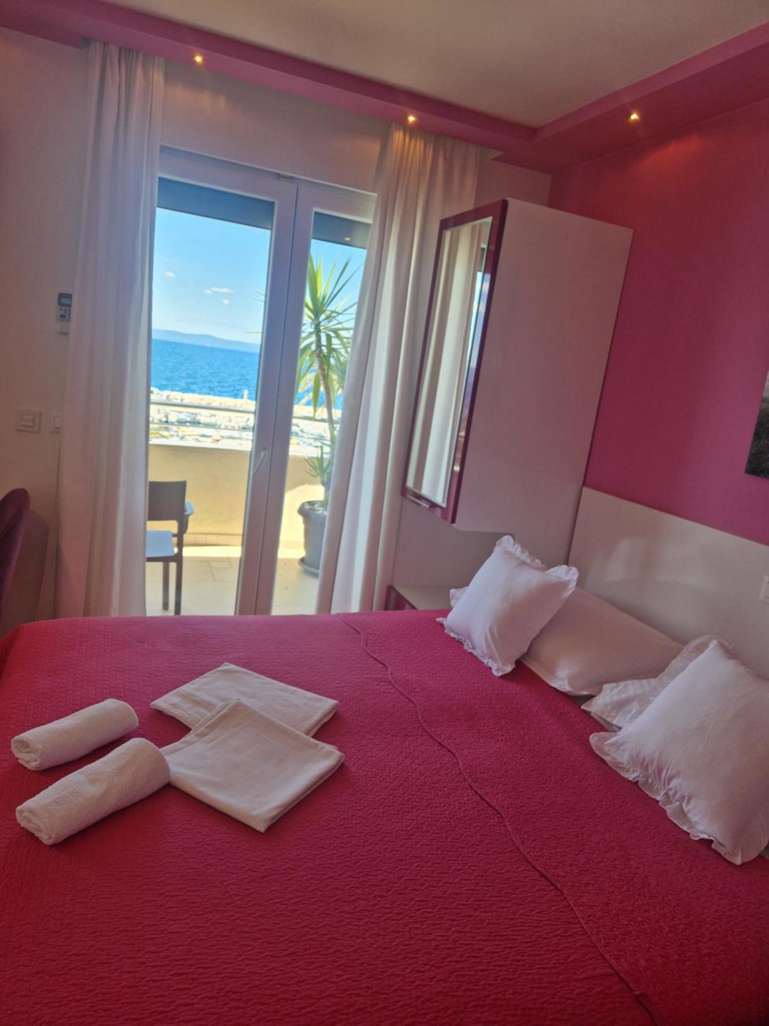 Villa Grgo Apartments Tučepi Exteriör bild